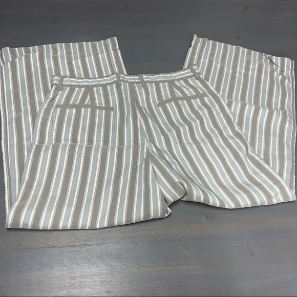 LAFAYETTE 148 NEW YORK Fulton Elixir Striped Cropped Wide-Leg Pants - Picture 3 of 4